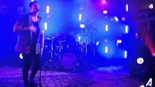 Nick Jonas performs Chains in HD