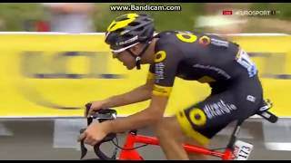 Lilian Calmejane Had a leg cramp Le Tour De France