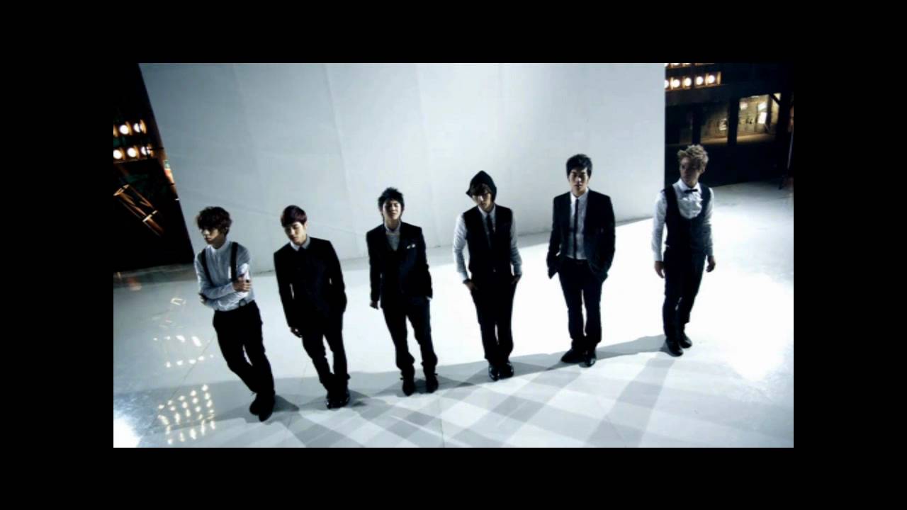 Beast (B2st)  - Beautiful  Instrumental [Download + Lyrics]