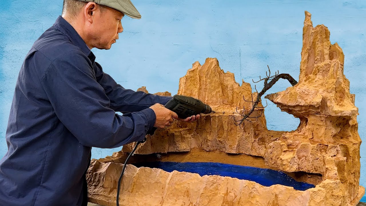 The King Of Recycling Uses Waste To Build An Art Aquarium That Makes Millions Of People Admire