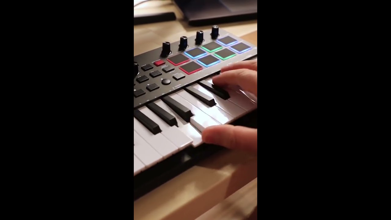 M-Audio Oxygen Pro MINI - Jam Session #shorts #maudio - YouTube