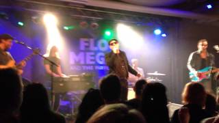 Flo Mega Live - DDR - Frankfurt Das Bett