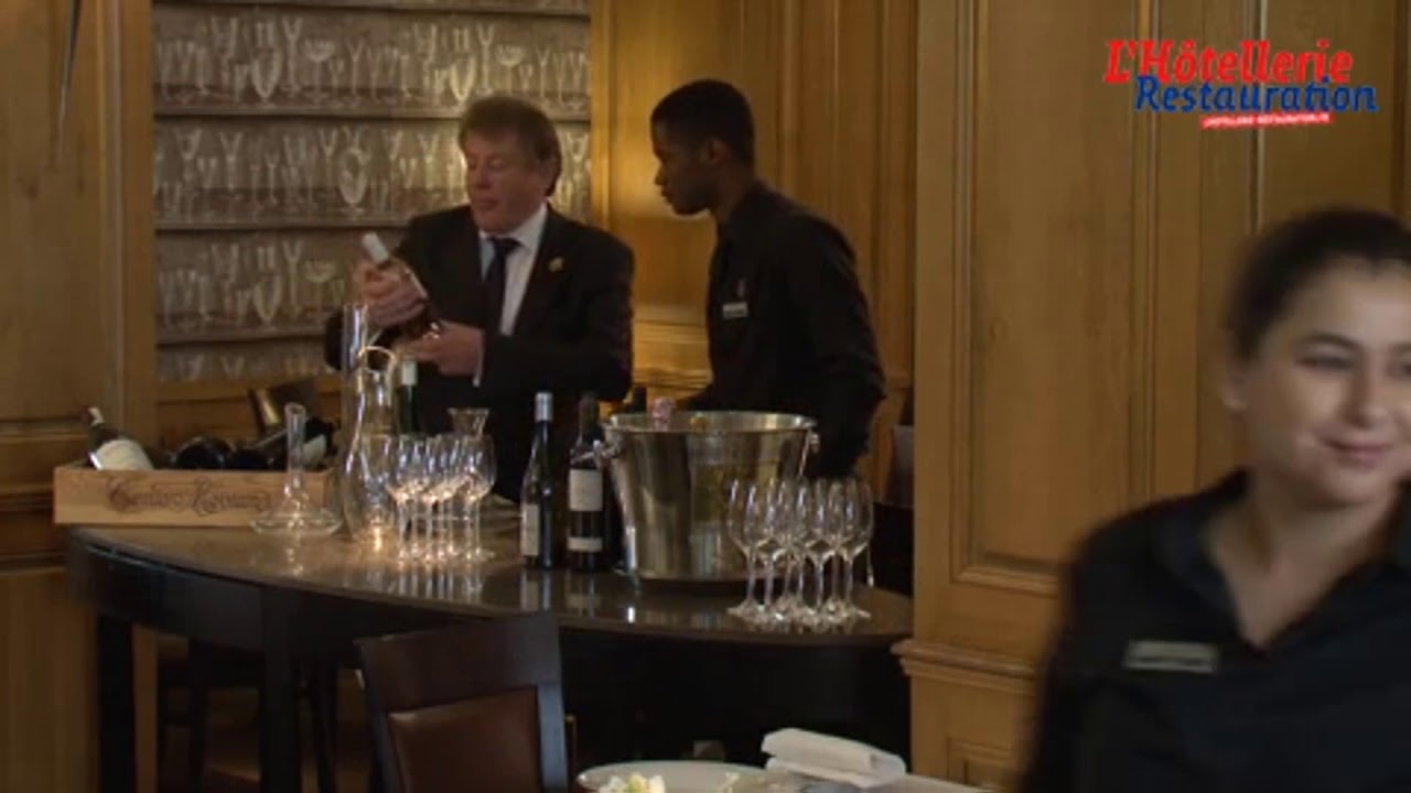 L'Hôtellerie Restauration- Un Maître sommelier