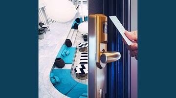 Exquisite Jazz Ballad with Strings - Vibe for Traveling in Winter