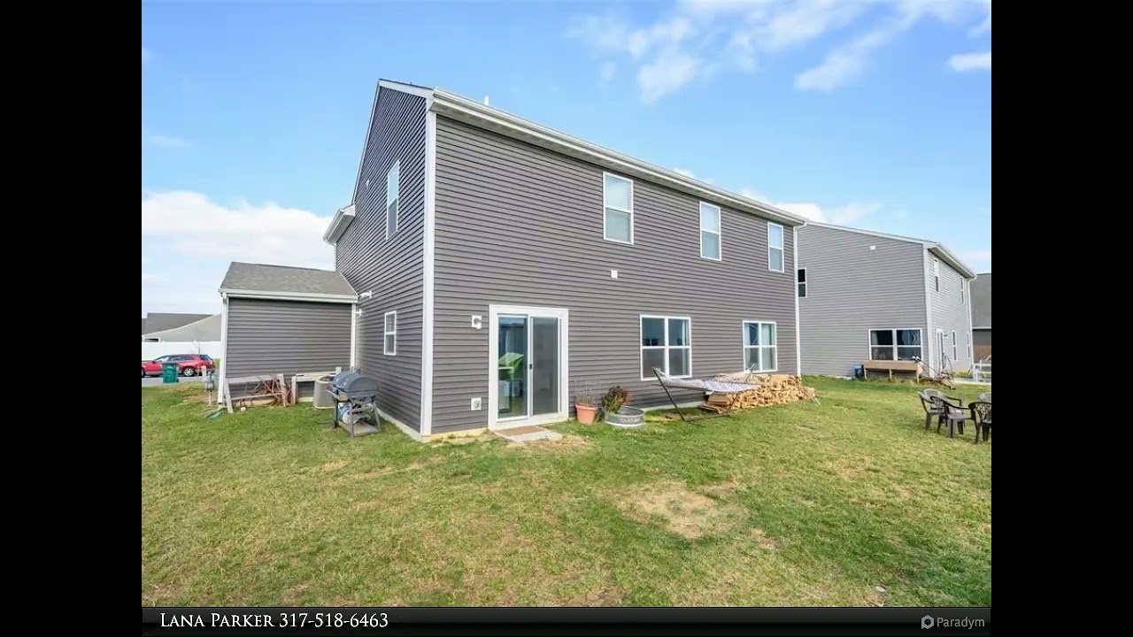 1582 Woodside Circle