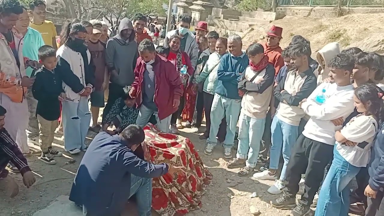 Dherai maina paxi Aaj jadhu Pani heriyo hai sathi haru