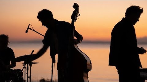 Petros Klampanis – Stenahoria (sea sessions) ft. Kristjan Randalu & Ziv Ravitz