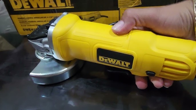 AMOLADORA DEWALT DE 4 1/2 800W DWE4020