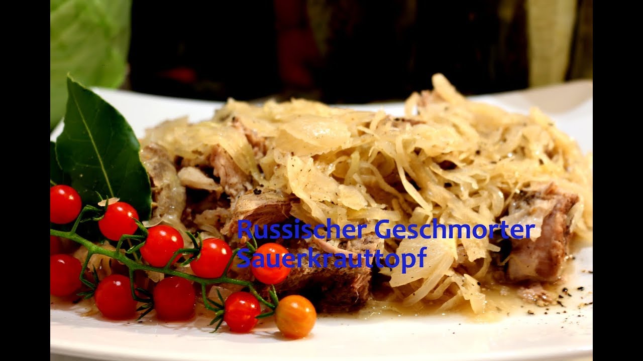 Russische geschmorte Sauerkraut mit Fleisch / тушеная квашеная капуста ...