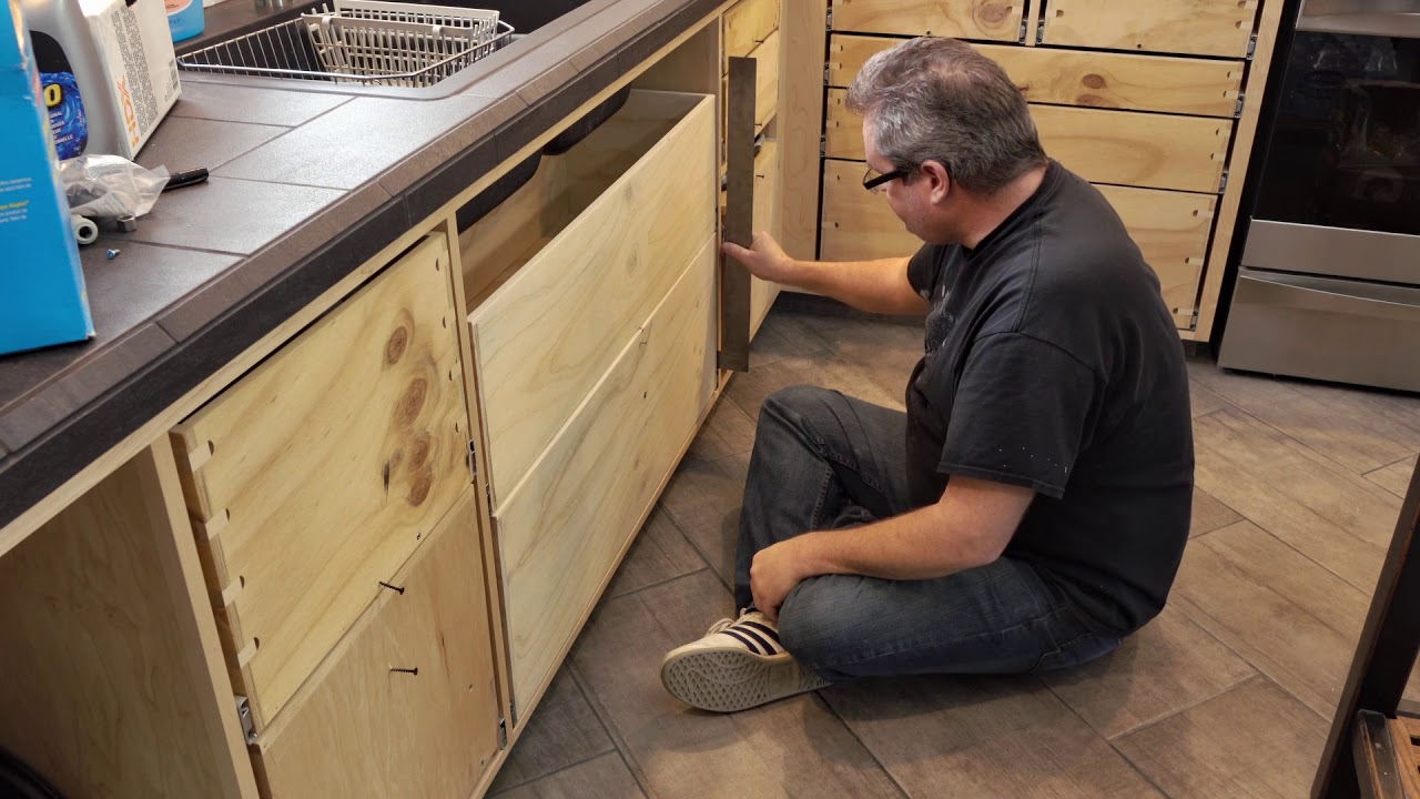 Fixing A Poorly Aligned Drawer Drawer Slide Problem Youtube