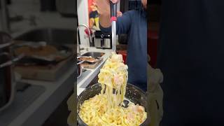 Mi famoso spaghetti cremoso de camaron
