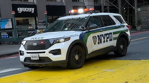 NYPD Unit Responding Code 3 With Rumbler Siren 9/15/24