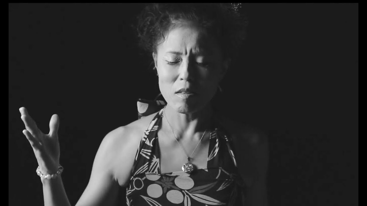 【MV】Volver （ボルベール　回帰）Akari Yamada 山田あかり )　（字幕あり：日本語/スペイン語）