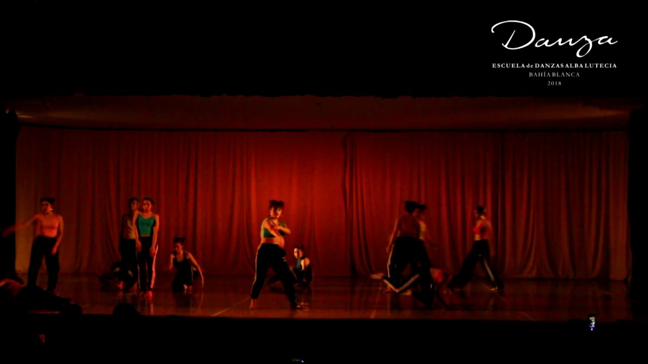 Danza Contemporánea -Tercer año -12 julio 2018