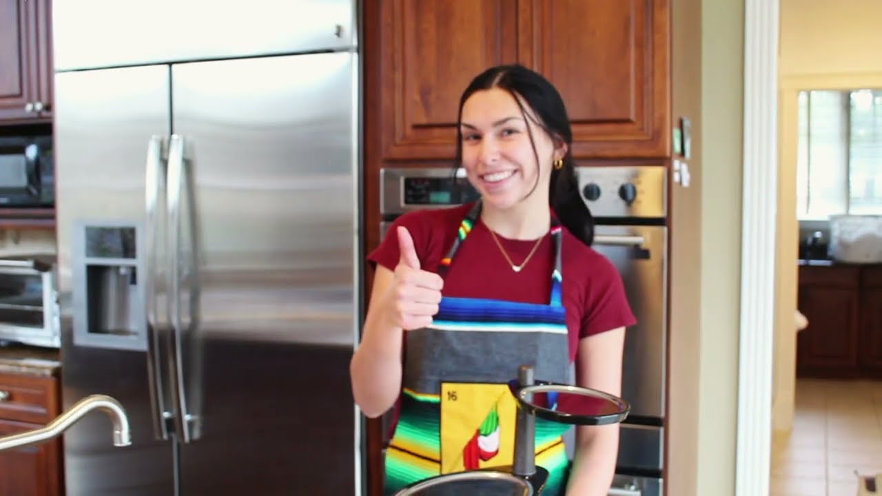 Assembling and Using the Totem Axis Stackable Serving Tray