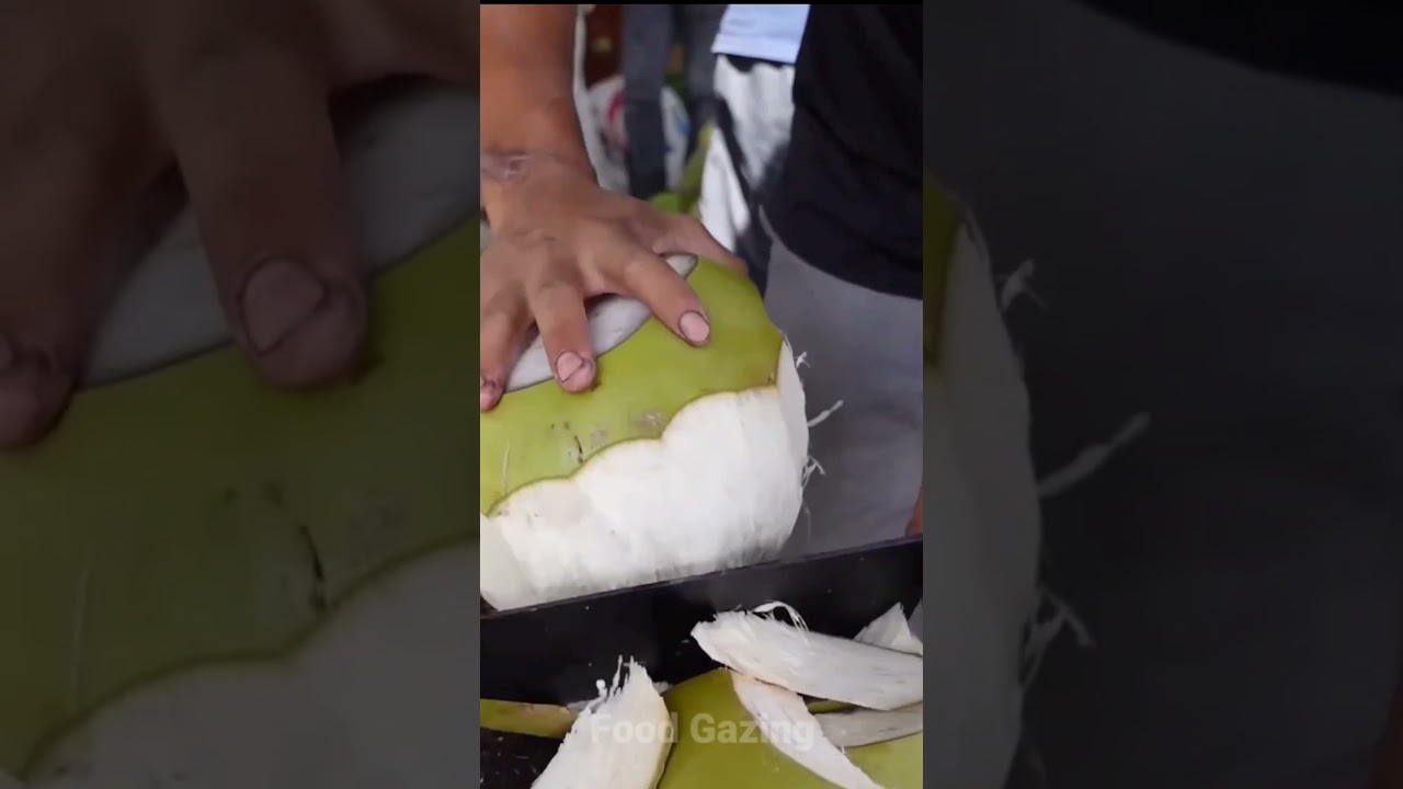High-level coconut cutting skills of Cambodian people.