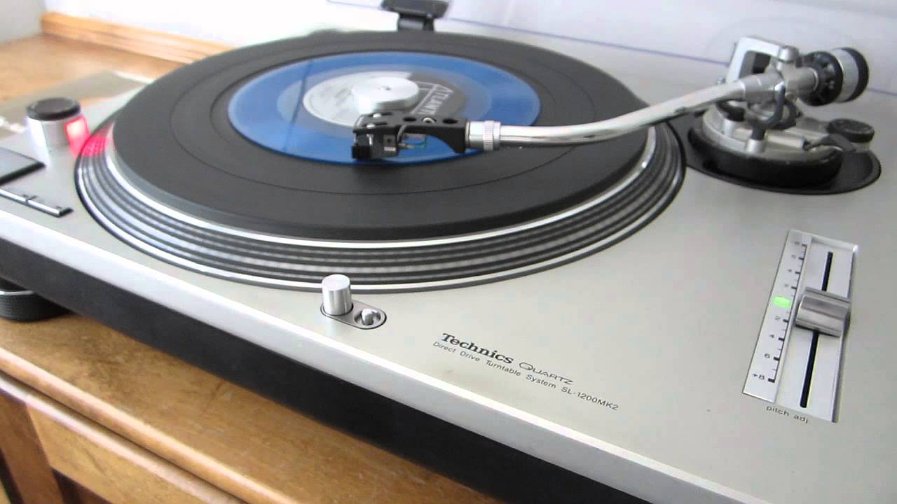 technics sl 1200 mkii in excellent condition by original owner