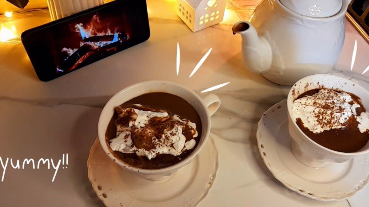 ماتوقعت الطعم  اذا تحب شكولاطة الفيديو لك☕️🍫🍪 |  افضل مشروب شتوي |hot chocolate 