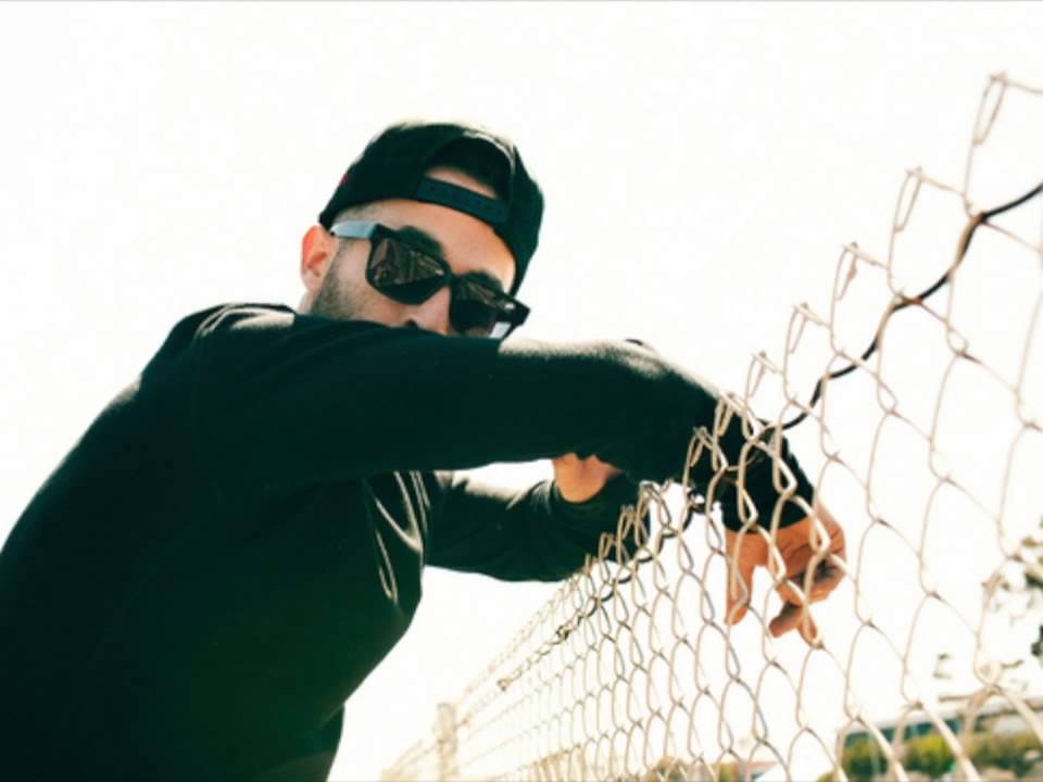The Alchemist - 360 Waves (Instrumental) - YouTube