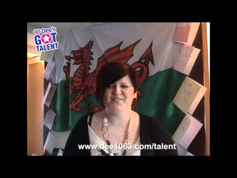 Joanne Austin auditions for Dee's Got Talent on Ch...