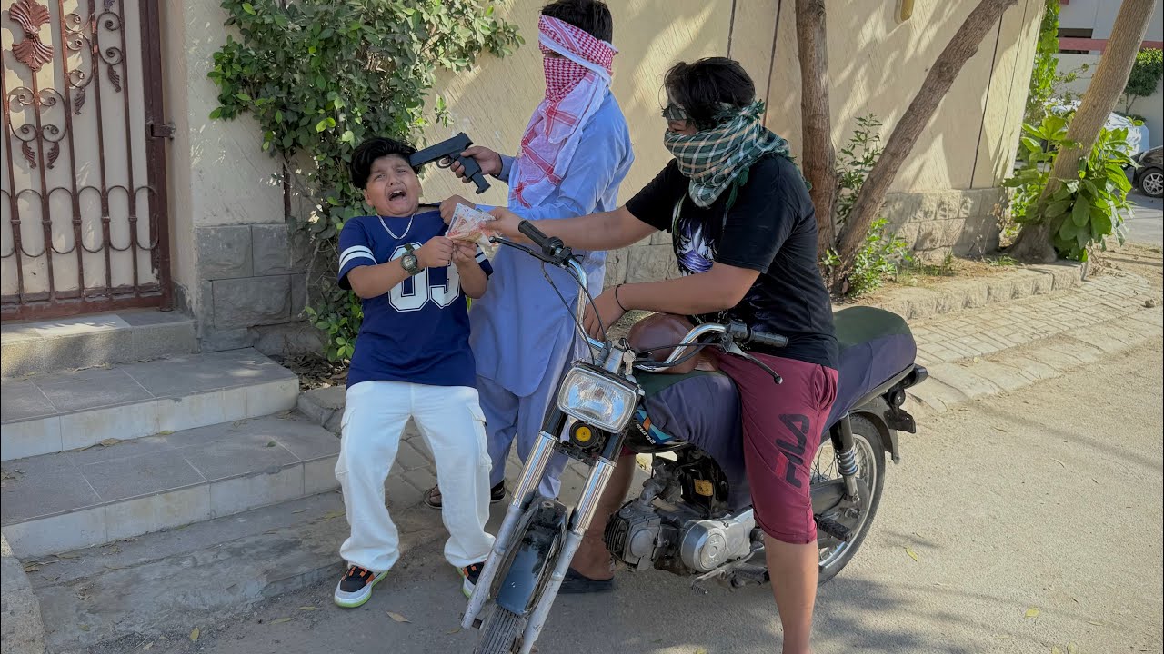 ALI KI EIDI SNATCHED HO GAI 😳 || CHORO NY ALI KI EID KHARAB KR DI😳 || EID 2nd DAY