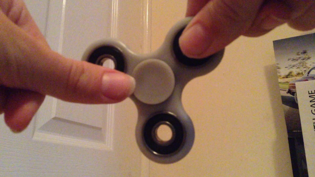 EXTREME FIDGET SPINNER BALANCING TRICK!!!!! HOW TO BALANCE A FIDGET ...