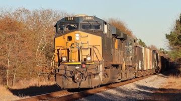 Chasing CSX U620 with CSX 5641 the Seaboard System Emblem - 11/23/2025