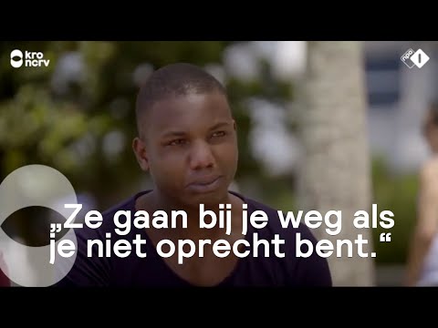 Video: Geadopteerd Kind. Recht Op Het Verleden