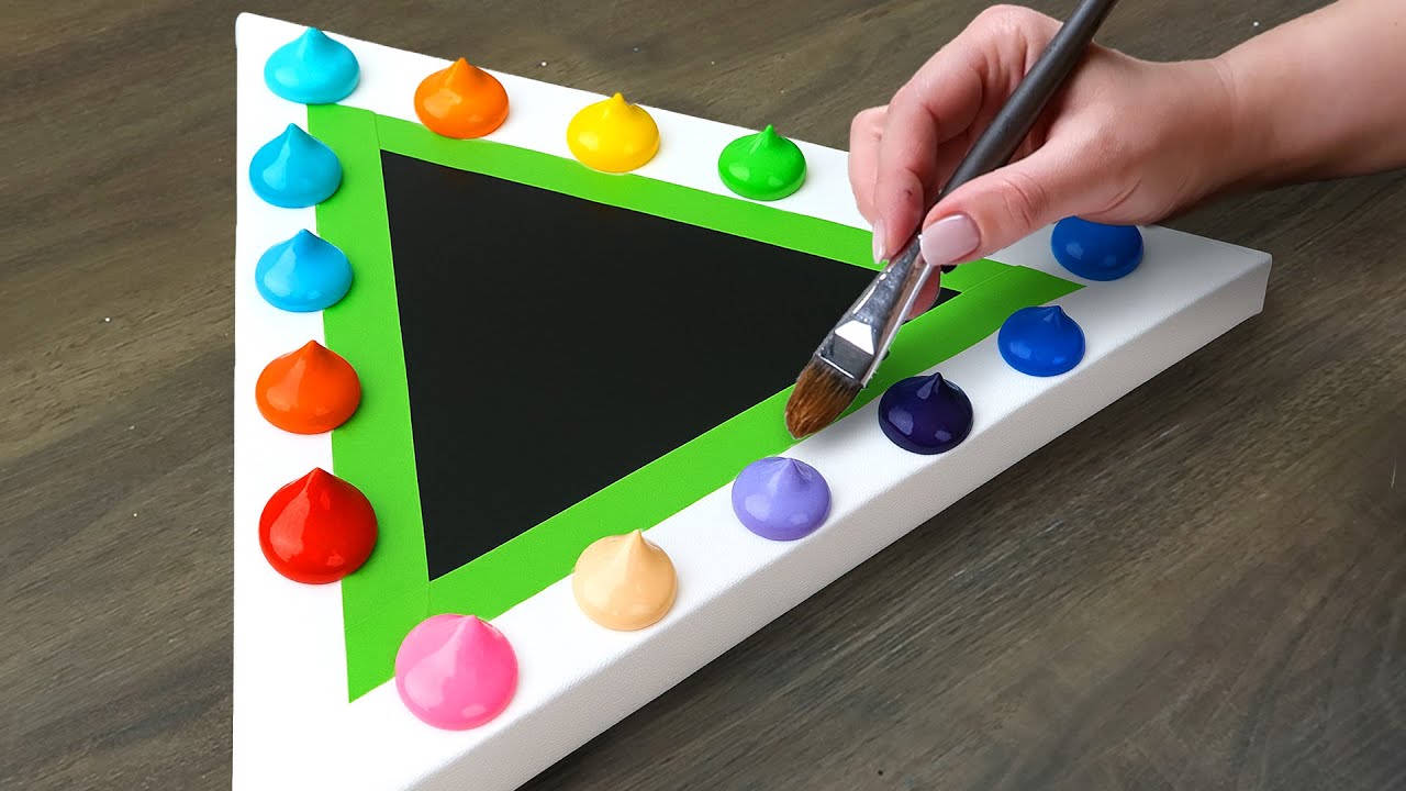 This Triangle Art Trick Will Blow Your Mind! - YouTube