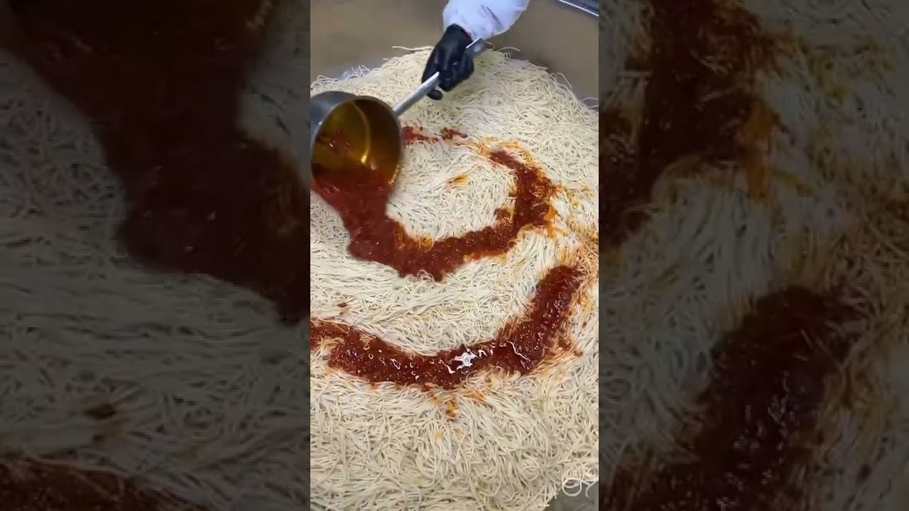 Mega boy salçalı makarna .. Pratik kolay lezzetli yemek tarifleri..