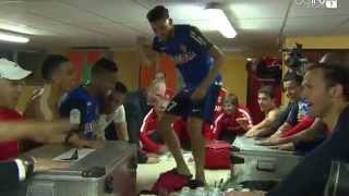 Cris de joie dans le vestiaire monégasque après Lorient-ASM 2014/2015. Cris de joie dans le vestiaire monégasque après Lorient-ASM 2014/2015.