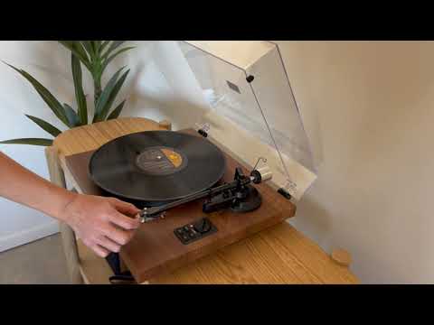 How to use the 1 by One Record Player