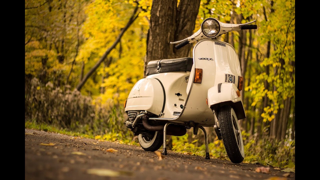 Riding 1981 Vespa P200E