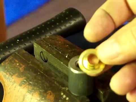 JR 01 Chassis assembly 02 Grommet sizing