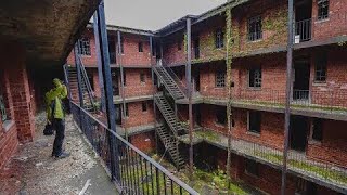 Exploring Deteriorating Abandoned Apartment Complex - No Floors!