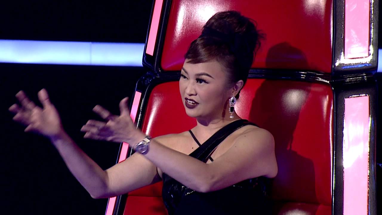 The Voice Thailand - เก่ง VS ฟางข้าว - Saving All My Love For You - 3 Nov 2013