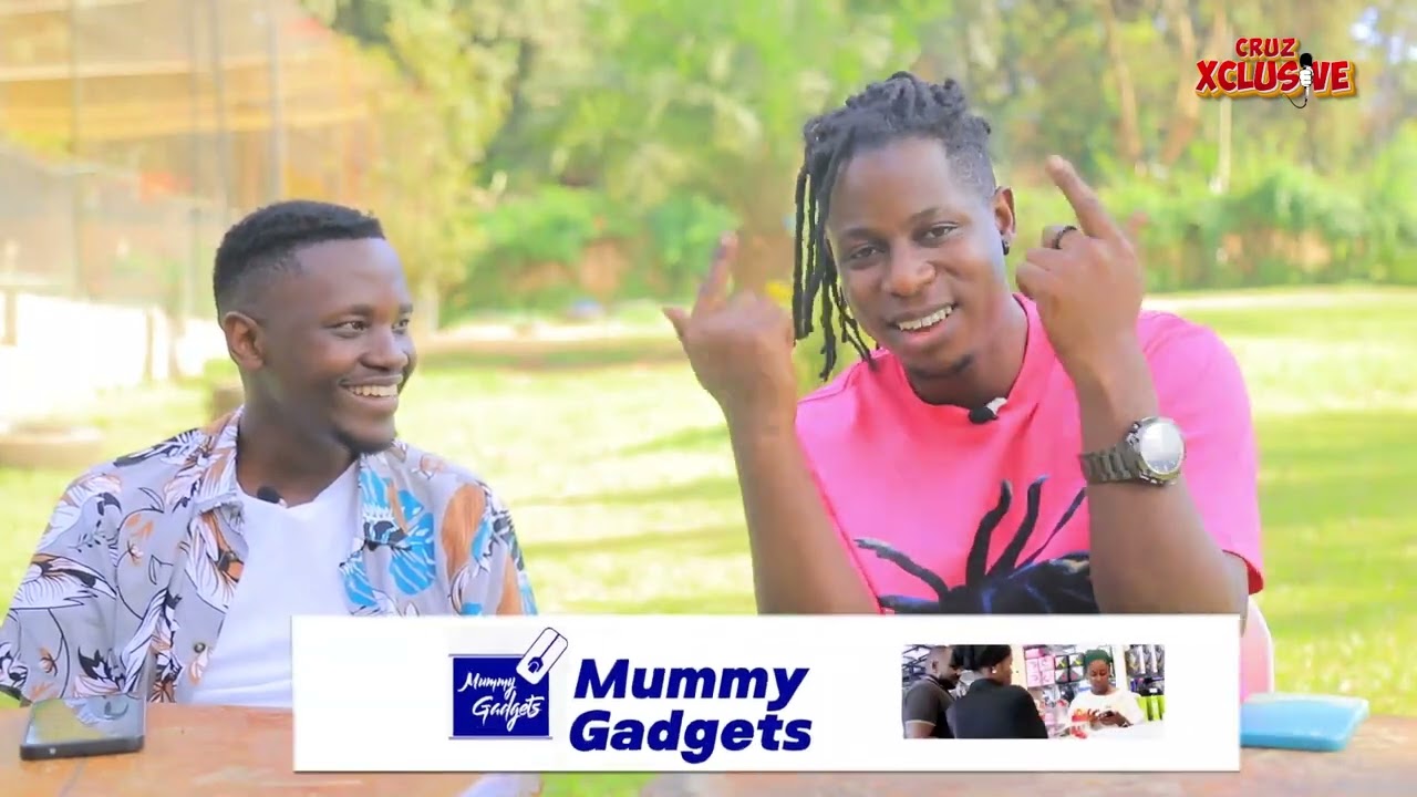 MAMA YAFA NGENDA KU STAGE OKUYIMBA NE KUNTAMA SADAMU KWAGALA STAGE KATI NKOMYEWO