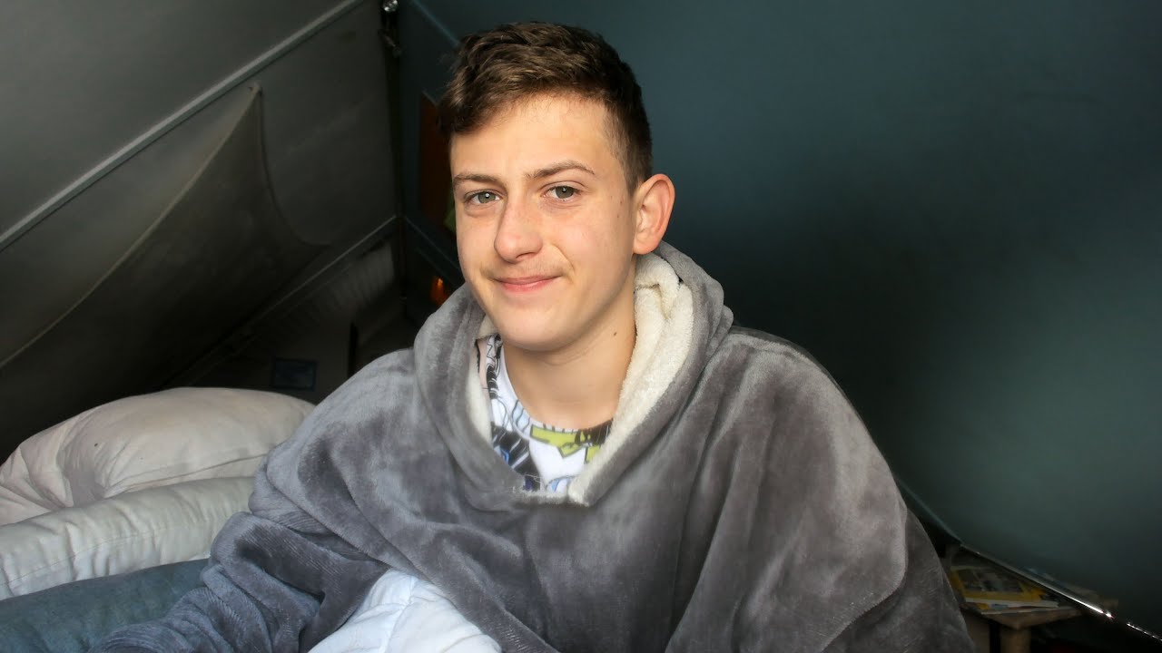 YOUTUBER GETS SH*T AND K*LLED DURING A “PRANK” VIDEO...