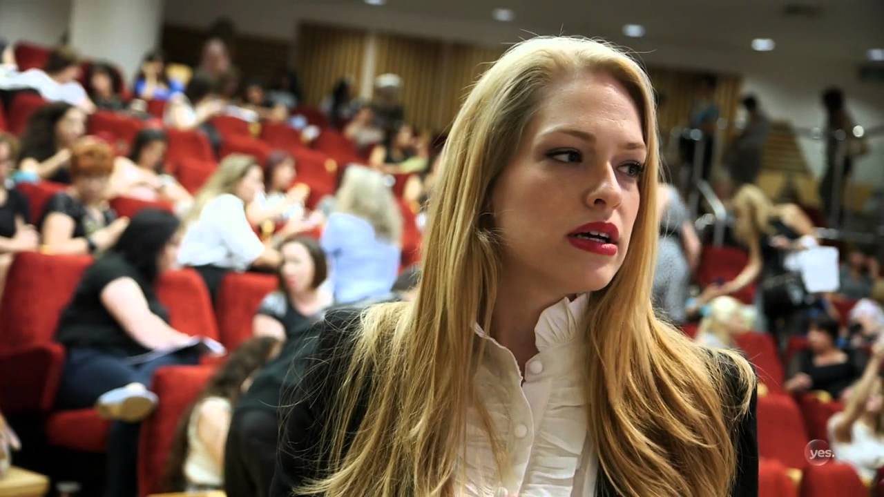 yesterday rotten tomatoes עסק משפחתי: קבלו את האוטוריטה