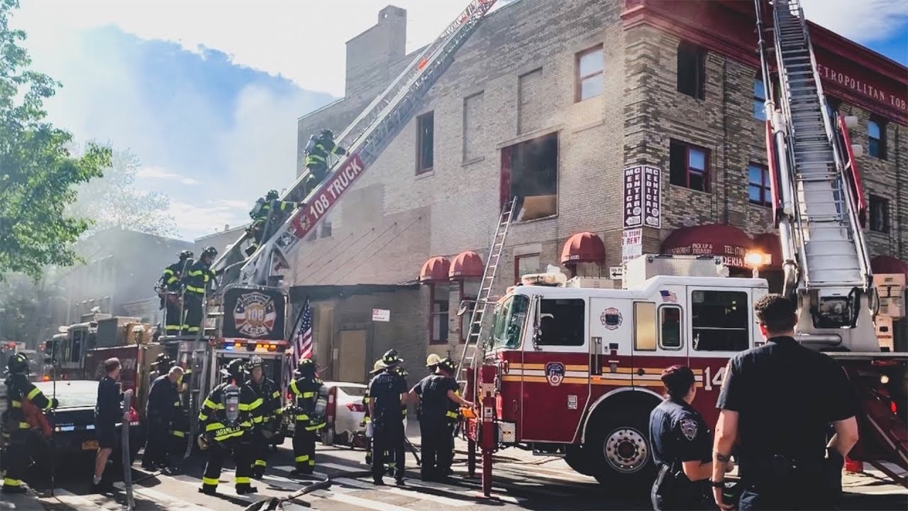 fdny-10-75-fire-on-the-first-floor-of-a-williamsburg-laundromat-youtube