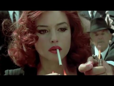 امراة ثلاثينية تكون مطمع جميع رجال المدينة بعد رحيل زوجها للحرب وهذا ماحدث بعد عودته