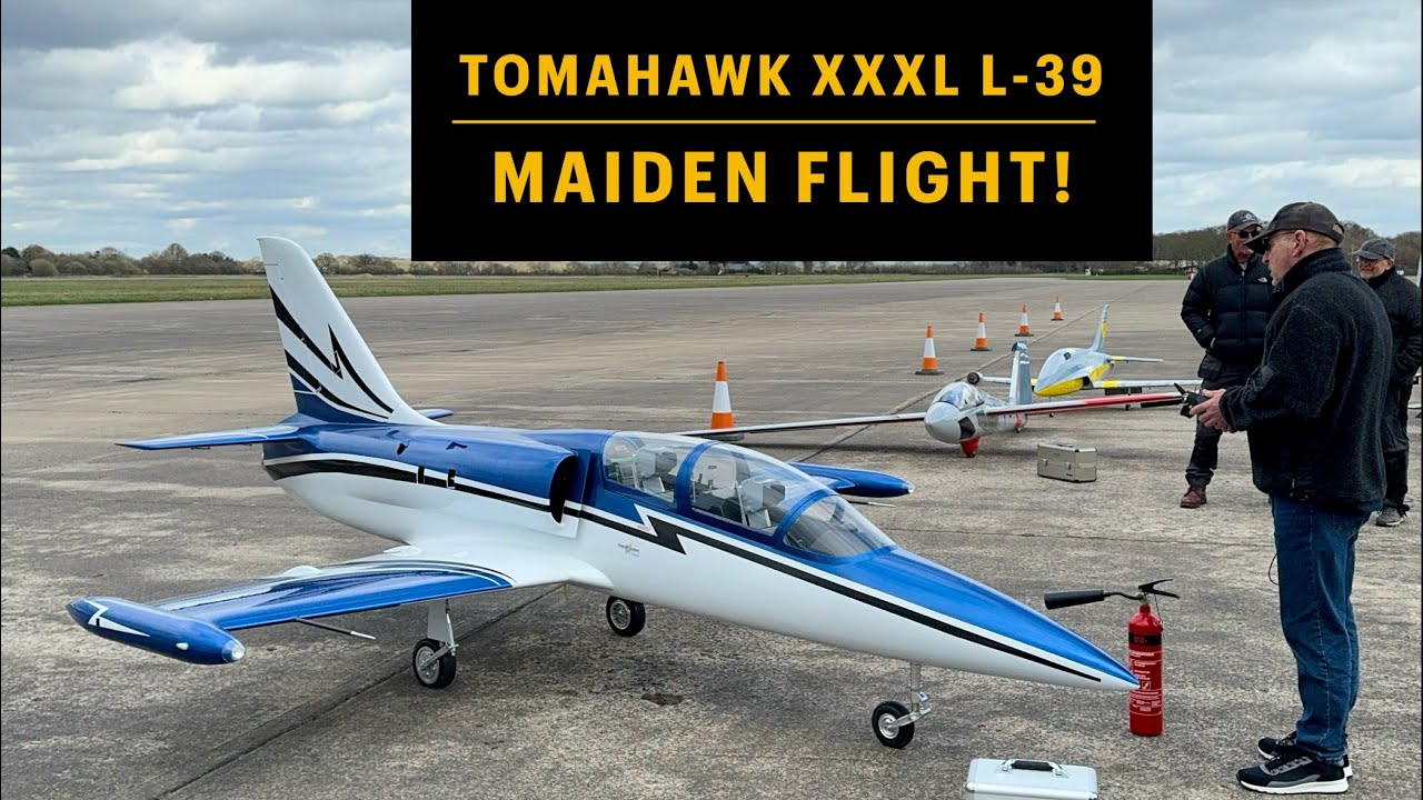 ルドルフ‼️ GIANT 1/2.5 scale RC Jet! Tomahawk XXXL L-39 Maiden Flight - YouTube