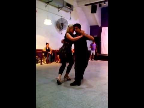 Helen La Vikinga & Adrián Coria, El Flete
