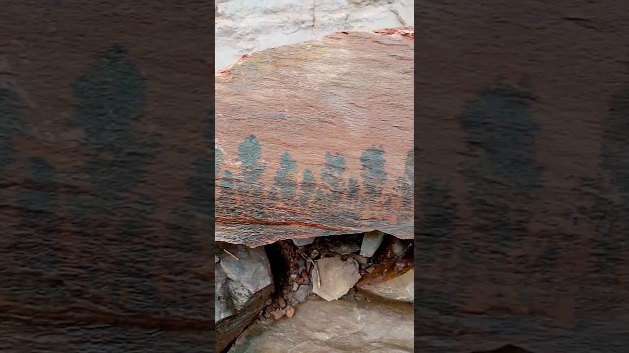 Красный АЛЕВРОЛИТ и Псиломелан