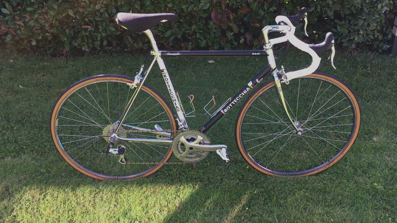 Bottecchia Leggendaria Black & White Neo-Retro Edition - YouTube