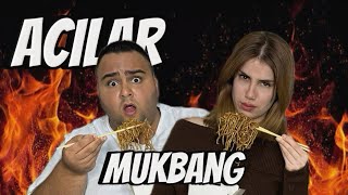 ACILARIN KRALİÇESİ İLE ACILI NOODLE EŞLİĞİNDE KÖTÜ YORUMLAR! MUKBANG w/ @gozdeyildiz