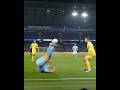 フェイク動画を疑ってしまうほどのプレイをするハーランドがヤバすぎる #soccer #サッカー #スポーツ #sports #shorts