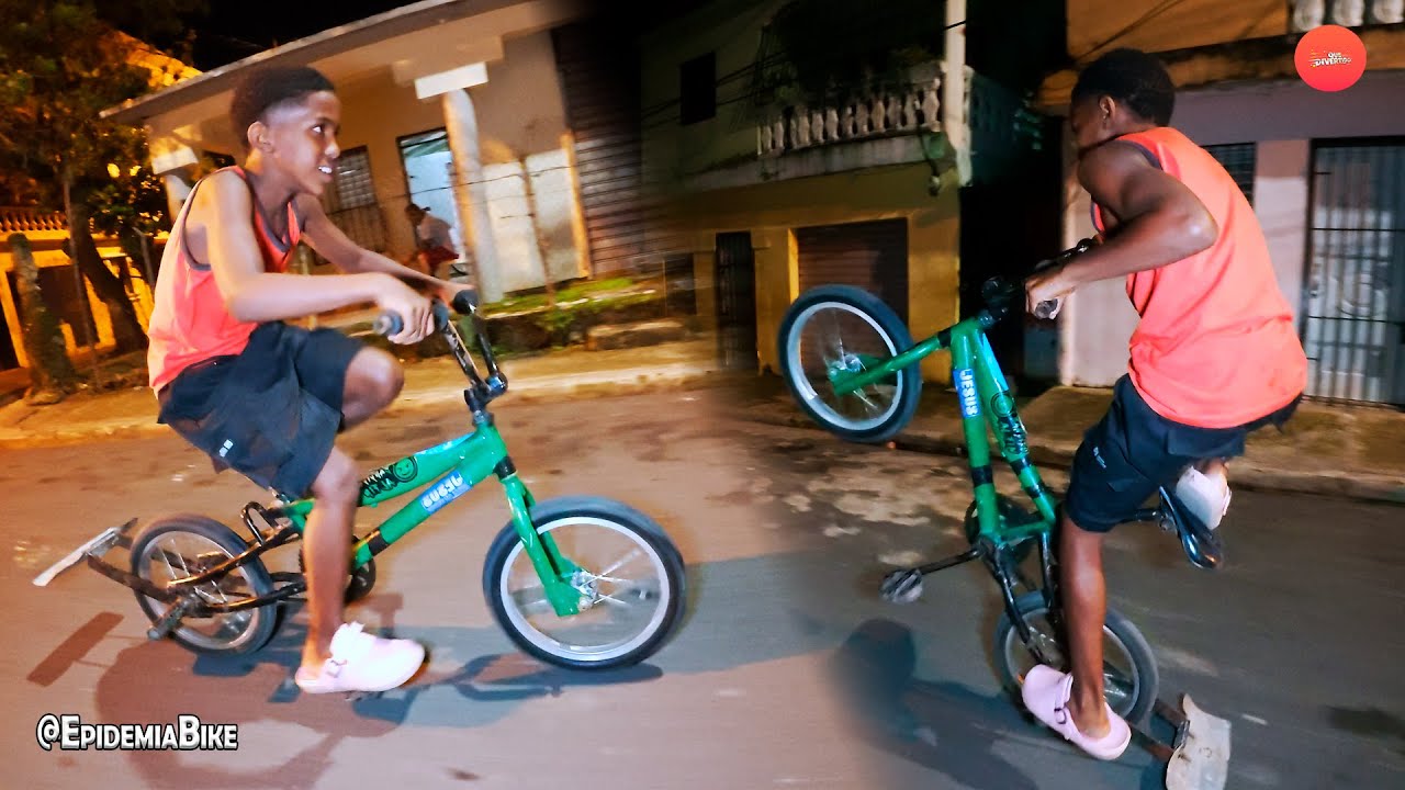 EL MAÑOSO R / Así se vive una noche divertida en el vecindario