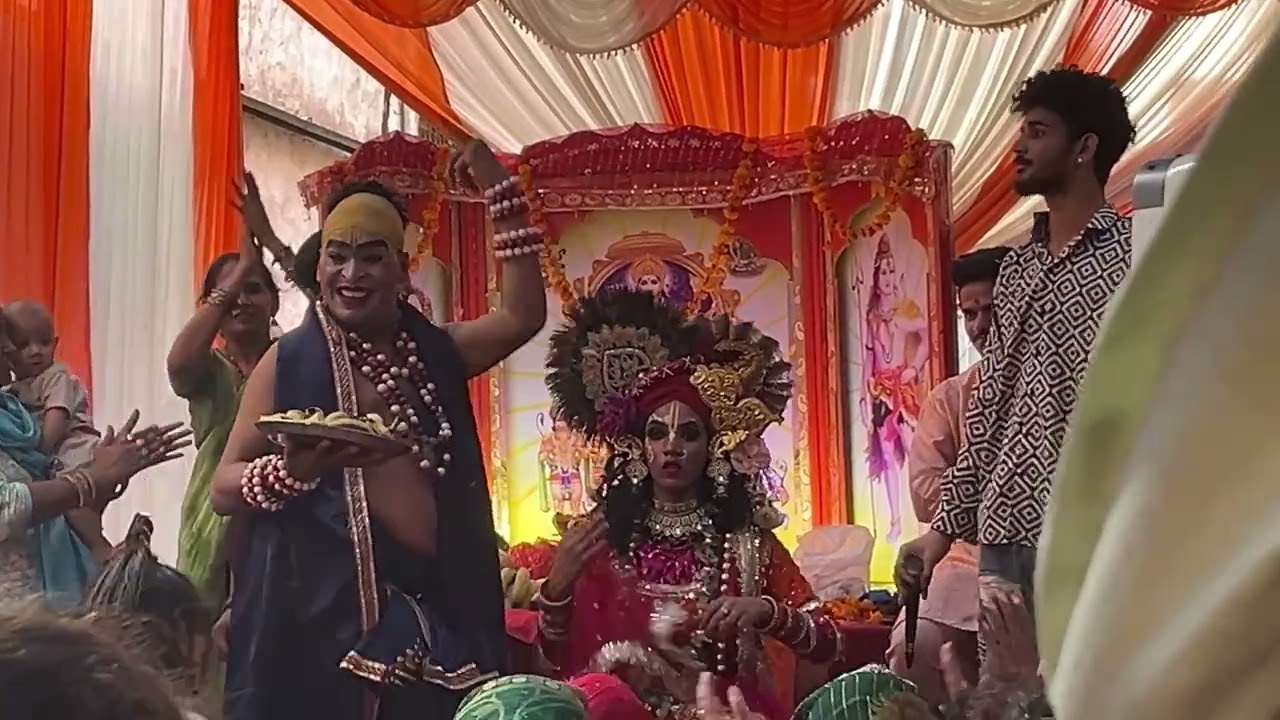 . Community Gathering – A peaceful and joyous vibe with like-minded people.