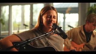 Famous Ava Dallas – High and Dry (Radiohead Cover) [Live @ Treehouse Nashville]  Net Worth